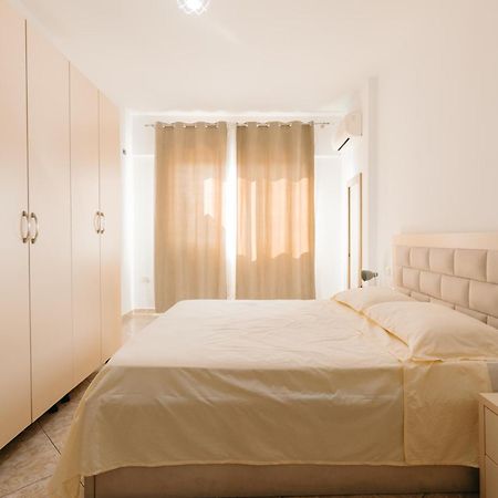 Rs Place 1-Bedroom Apartment تيرانا المظهر الخارجي الصورة